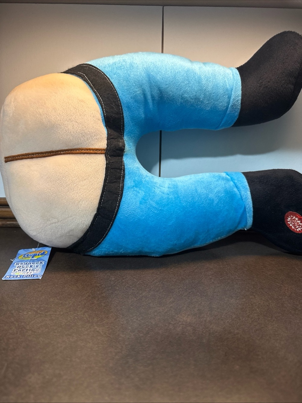 Stupid.com Redneck Buck’s Farting Butt Neck Pillow Novelty NWT